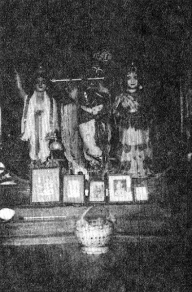Файл:Sri Sri Guru Gauranga Gandharva Govindasundarjiu.jpg